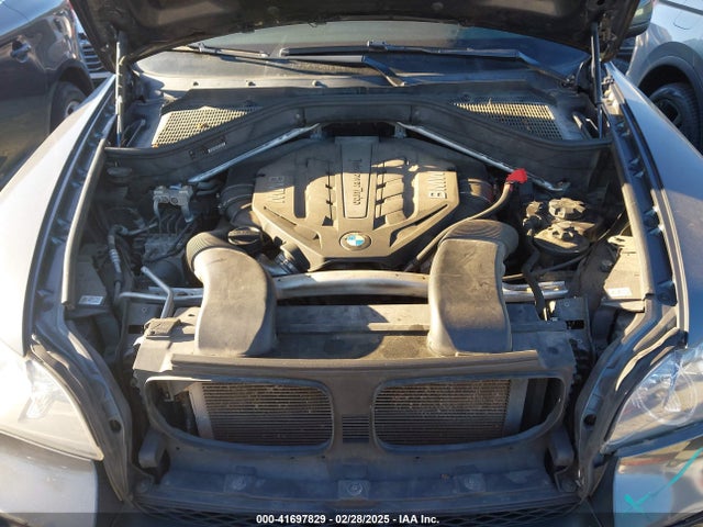41697829 :رقم المزاد ، 5UXZV8C50D0C14511 vin ، 2013 Bmw X5 Xdrive50i مزاد بيع