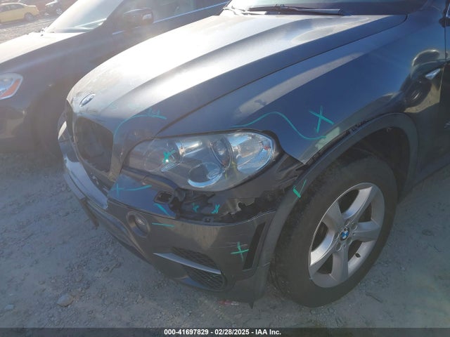 41697829 :رقم المزاد ، 5UXZV8C50D0C14511 vin ، 2013 Bmw X5 Xdrive50i مزاد بيع