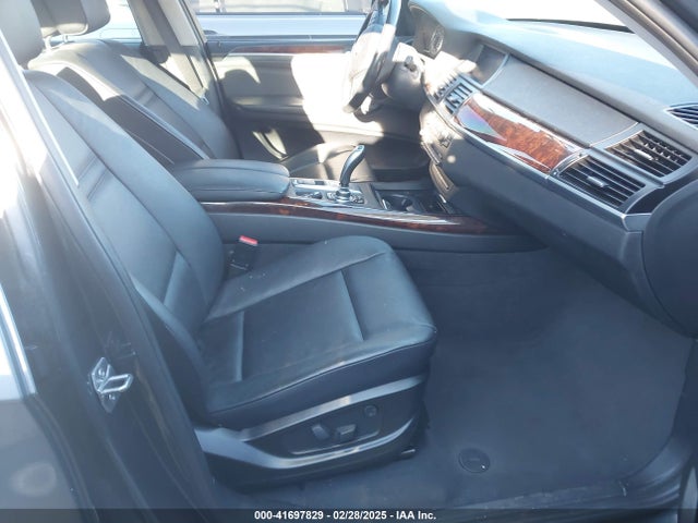 41697829 :رقم المزاد ، 5UXZV8C50D0C14511 vin ، 2013 Bmw X5 Xdrive50i مزاد بيع
