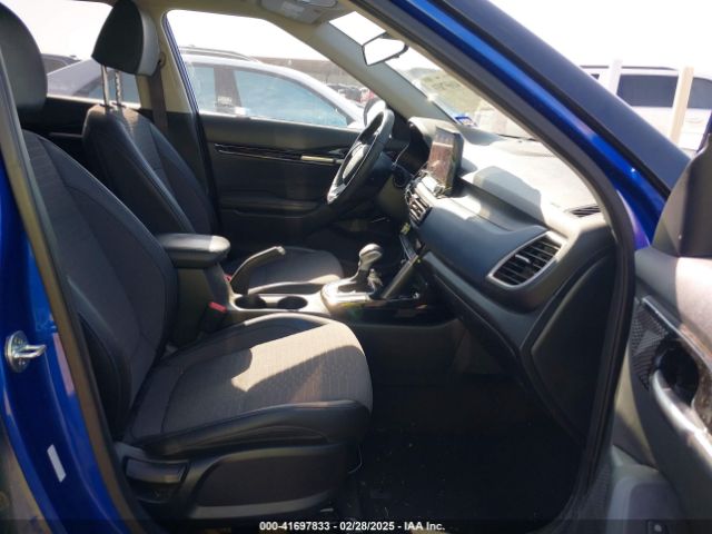 KNDEU2AA1N7272049 KIA SELTOS S