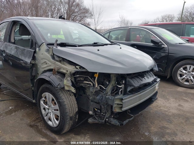 1G1JA5SH0H4139995 Chevrolet Sonic Ls Manual