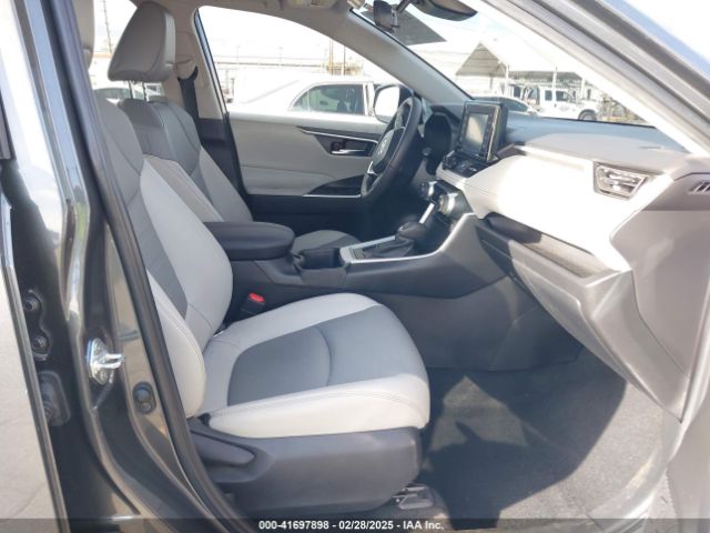 2T3A1RFV0NW321158 Toyota Rav4 Xle Premium