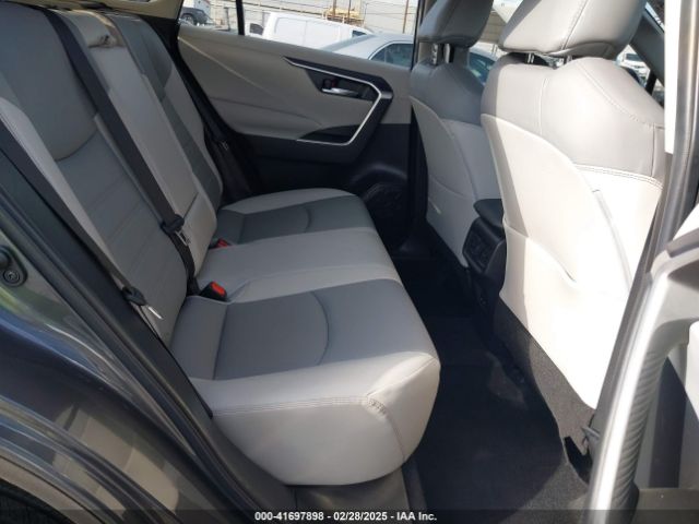 2T3A1RFV0NW321158 Toyota Rav4 Xle Premium