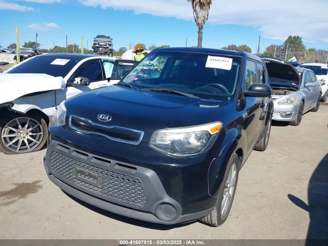 KIA SOUL + 2015 KNDJP3A54F7802675 Image 2
