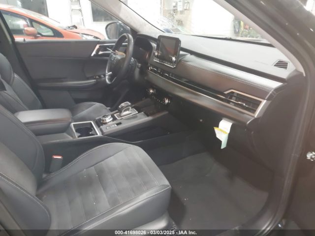 2023 MITSUBISHI OUTLANDER JA4J4UA82PZ030511 Photo 4