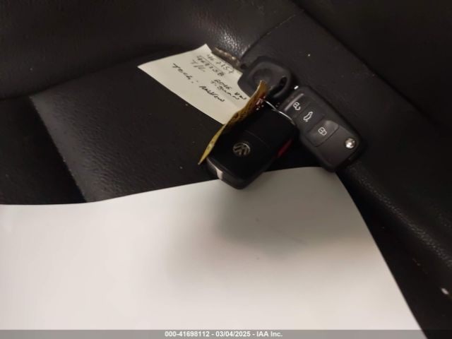 WVGBV7AX6GW029794 Volkswagen TIGUAN SE