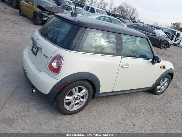 2012 MINI COOPER WMWSU3C54CT259872 Photo 3