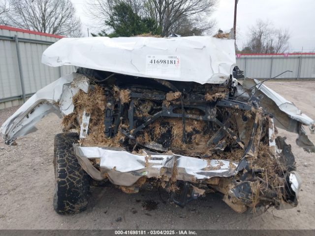 3GCPCREC2JG532103 Chevrolet Silverado 1500 1lt