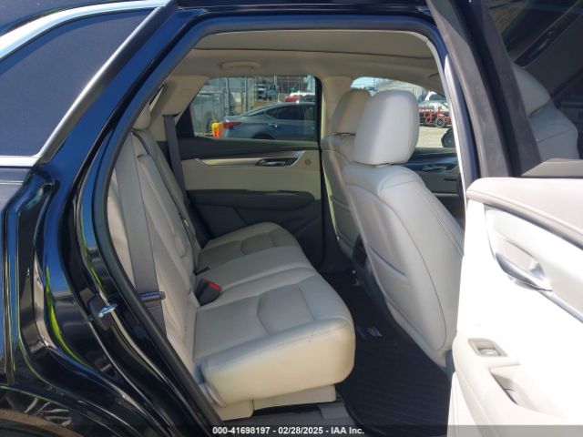 1GYKNCRS8HZ127001 Cadillac Xt5 Premium Luxury