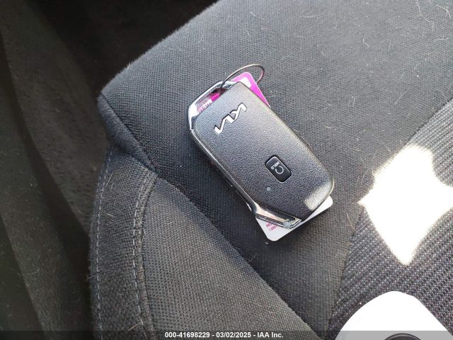 5XXG14J20NG088279 KIA K5 LXS