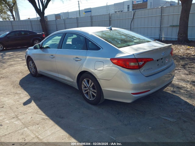 5NPE24AFXGH363428 Hyundai SONATA SE