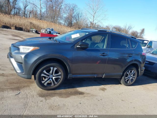 JTMBFREV9GD196216 Toyota RAV4 LE