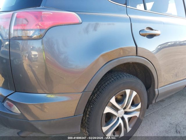 JTMBFREV9GD196216 Toyota RAV4 LE