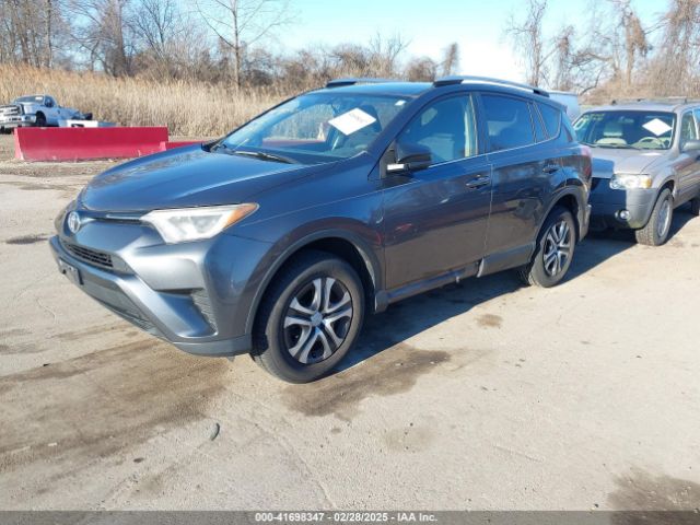 JTMBFREV9GD196216 Toyota RAV4 LE