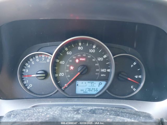 JTMBFREV9GD196216 Toyota RAV4 LE