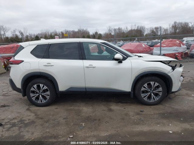5N1AT3BB0MC830621 Nissan Rogue Sv Intelligent Awd