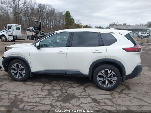 5N1AT3BB0MC830621 Nissan Rogue Sv Intelligent Awd