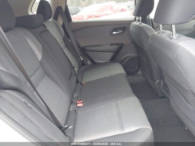 5N1AT3BB0MC830621 Nissan Rogue Sv Intelligent Awd