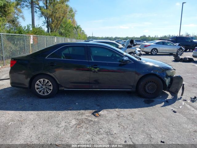 4T1BF1FKXEU349510 Toyota CAMRY LE