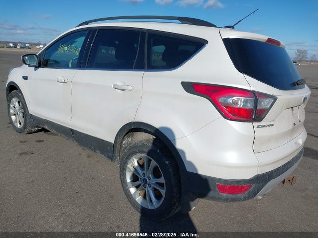 1FMCU9G97HUA71237 Ford ESCAPE SE