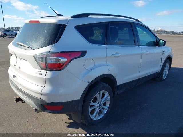 1FMCU9G97HUA71237 Ford ESCAPE SE