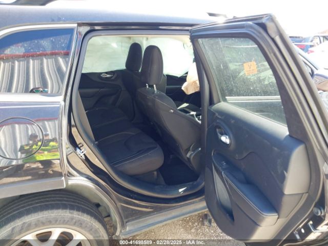1C4PJLCBXFW782534 Jeep Cherokee Latitude