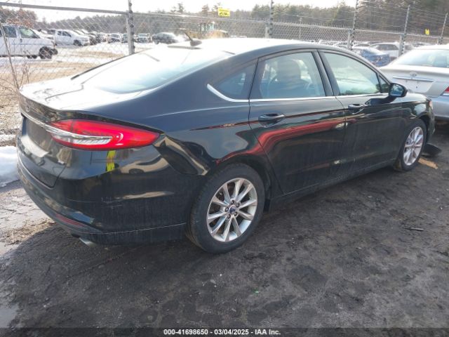 3FA6P0H75HR111619 Ford FUSION SE