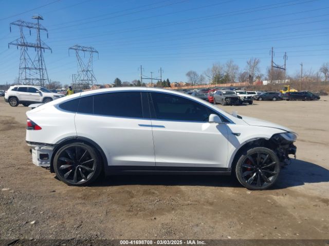 5YJXCAE45JF103828 Tesla Model X 100d/75d/p100d