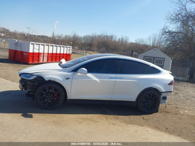 5YJXCAE45JF103828 Tesla Model X 100d/75d/p100d