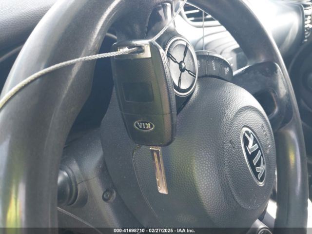 KNDJN2A21E7041950 KIA Soul