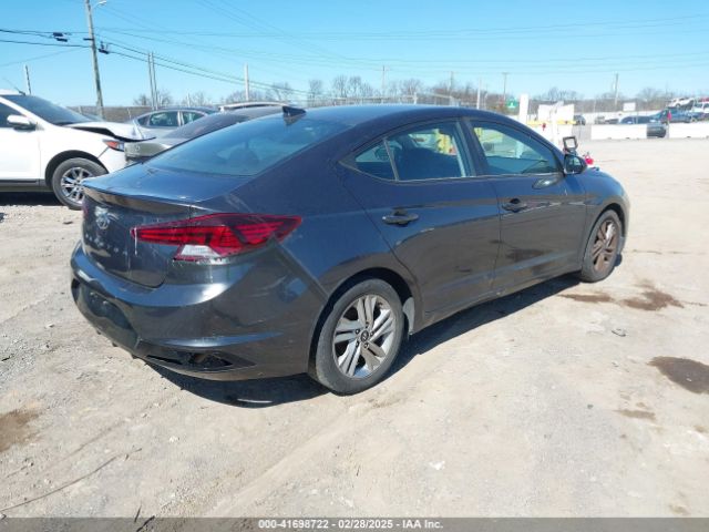 5NPD84LF5LH555745 Hyundai ELANTRA SEL