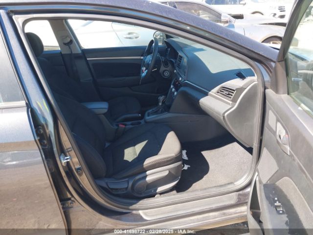 5NPD84LF5LH555745 Hyundai ELANTRA SEL