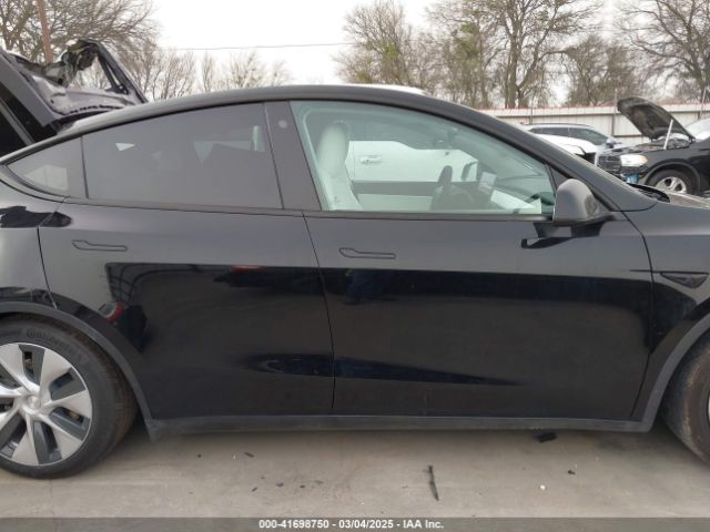 7SAYGAEE5NF428327 Tesla Model Y Long Range Dual Motor All-wheel Drive