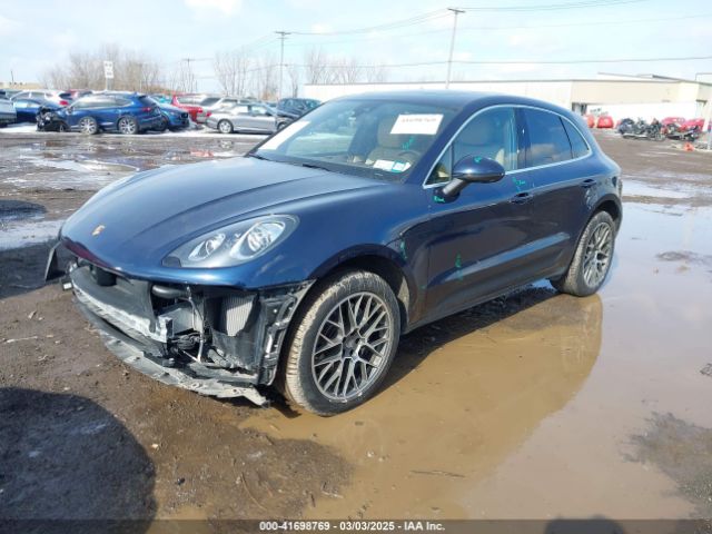 2017 PORSCHE MACAN WP1AB2A55HLB10233 Photo 1