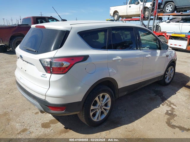 1FMCU0G92HUA49948 Ford ESCAPE SE