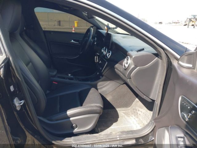 WDDSJ4EB7JN569526 Mercedes-Benz CLA 250