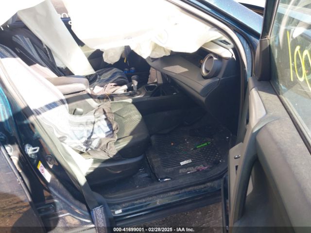 2T3ZFREVXJW501361 Toyota RAV4 LE