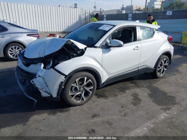 NMTKHMBX2MR133590 Toyota C-HR XLE