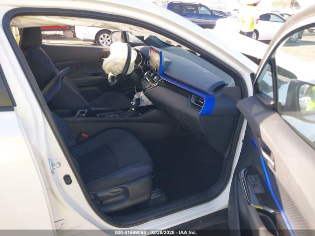 NMTKHMBX2MR133590 Toyota C-HR XLE