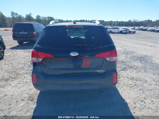 KIA SORENTO LX 2015 5XYKT3A65FG551712 Image 16