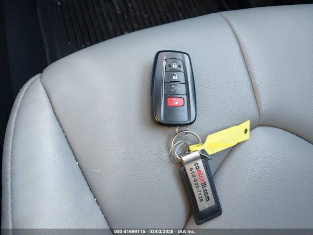 5TDGZRBH2NS200121 Toyota Highlander Xle