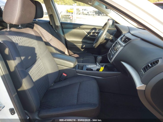 1N4AL3AP2HC161488 Nissan Altima 2.5 S