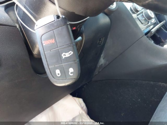 2C3CCAAG6KH755663 Chrysler 300 Touring