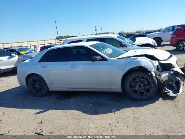 2C3CCAAG6KH755663 Chrysler 300 Touring