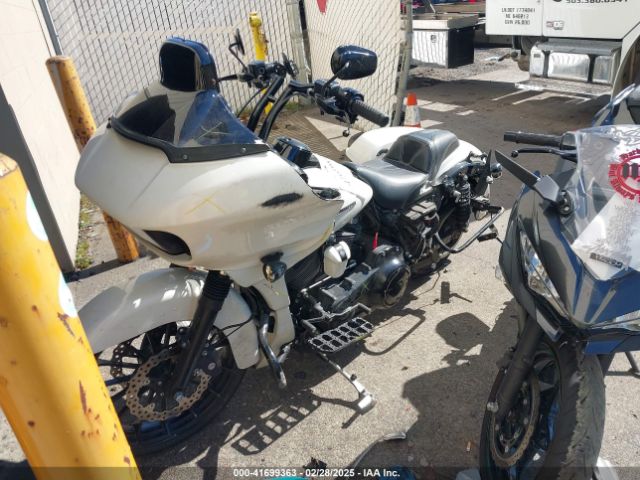 2018 HARLEY-DAVIDSON FLTRXS 1HD1KTC14JB642004