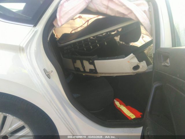 3VWC57BU7KM031816 Volkswagen Jetta 1.4t R-line/1.4t S/1.4t Se