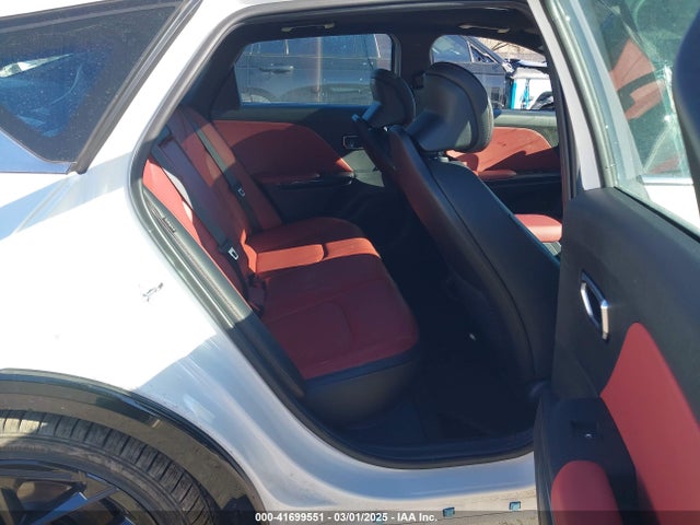 3KPFW4DC7SE069685 KIA K4 Gt-line Turbo