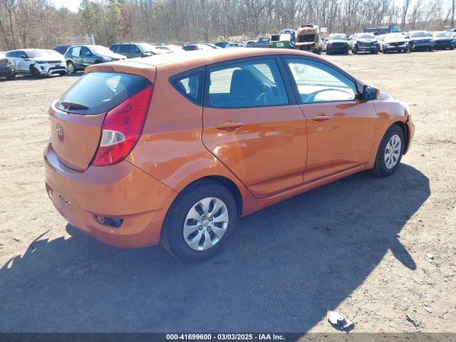 KMHCT5AE4HU316562 Hyundai ACCENT SE