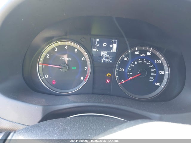 KMHCT5AE4HU316562 Hyundai ACCENT SE
