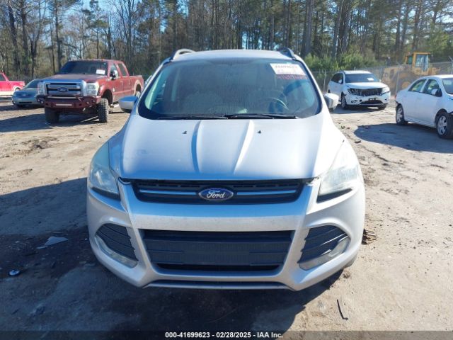 1FMCU0GX5GUB43786 Ford ESCAPE SE